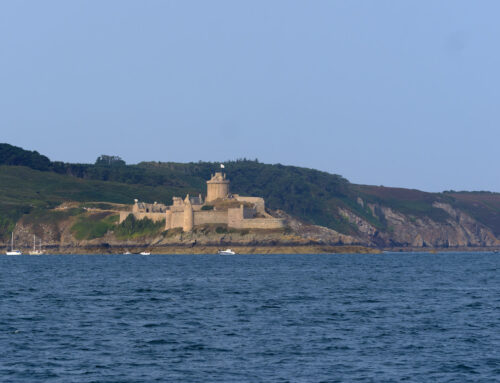 Heading west along the Breton coast